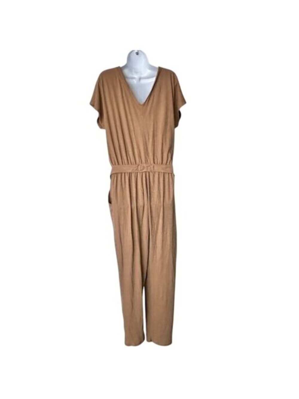 Relaxed V-Neck Camel Jumpsuit with Tie Waist - Picture 2 of 10